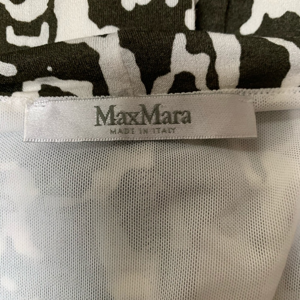 MaxMara Print Dress Super Flattering! - Picture 6 of 8